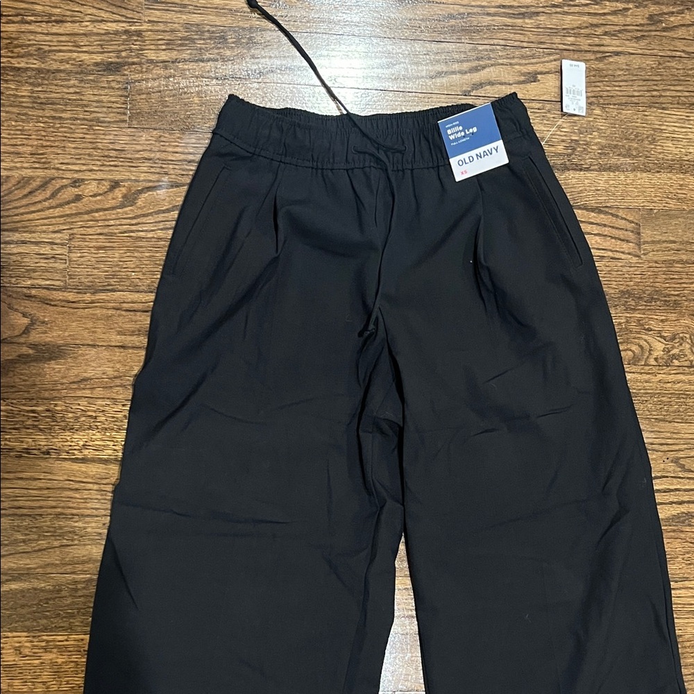 Old Navy high-rise Billie Wide Leg trouser. XS